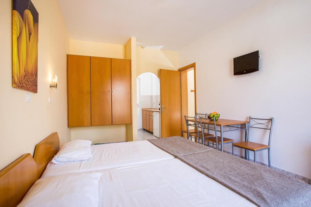 Dias Studios & Suites Faliraki Oda fotoğraf