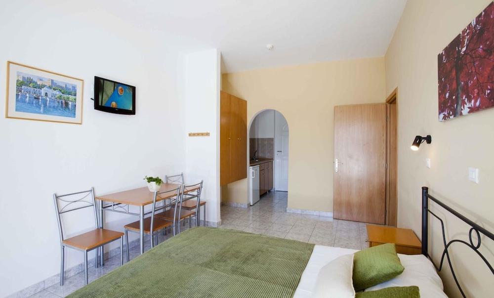 Dias Studios & Suites Faliraki Dış mekan fotoğraf
